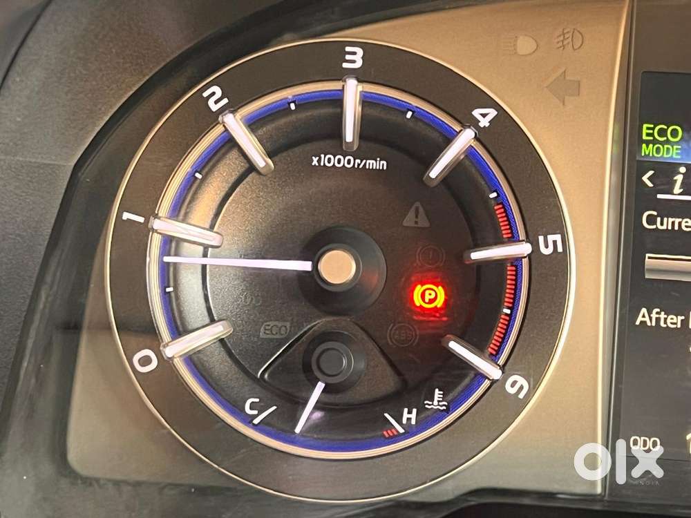 Toyota Innova Crysta 2.4 V 8 Str, 2021, Diesel