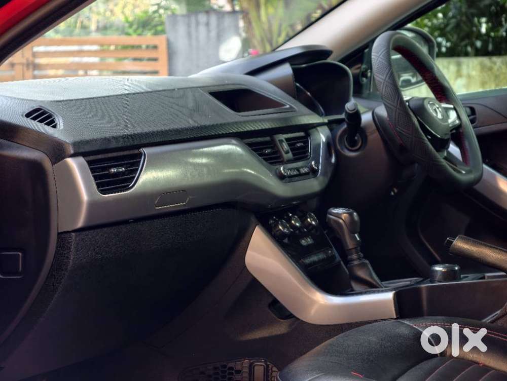 Tata Nexon 1.2 Revotron Xm (s), 2022, Petrol