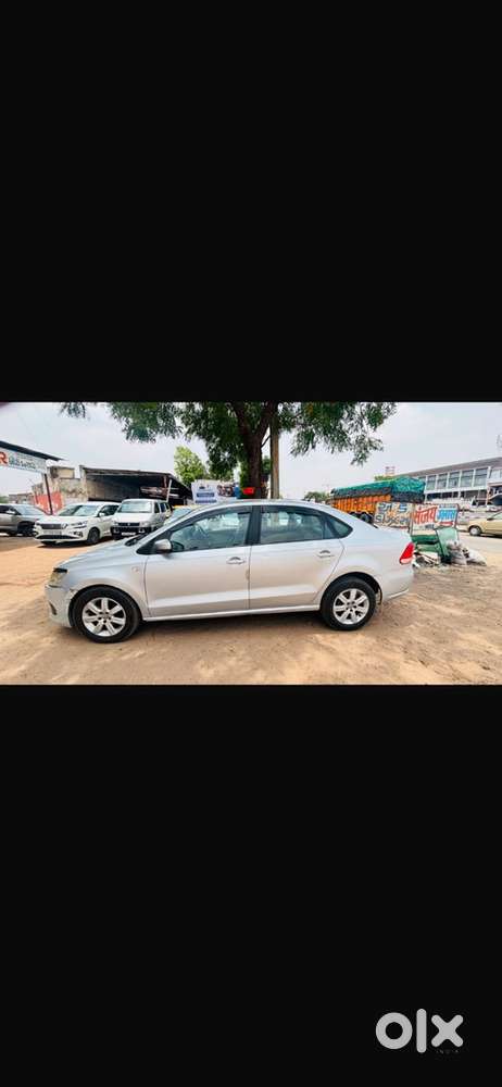 Volkswagen Vento Petrol 2011