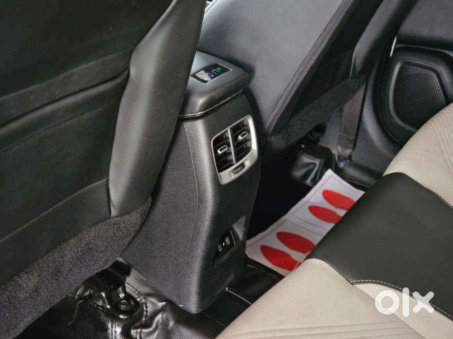 Hyundai Venue S Turbo Dct, 2024, Petrol