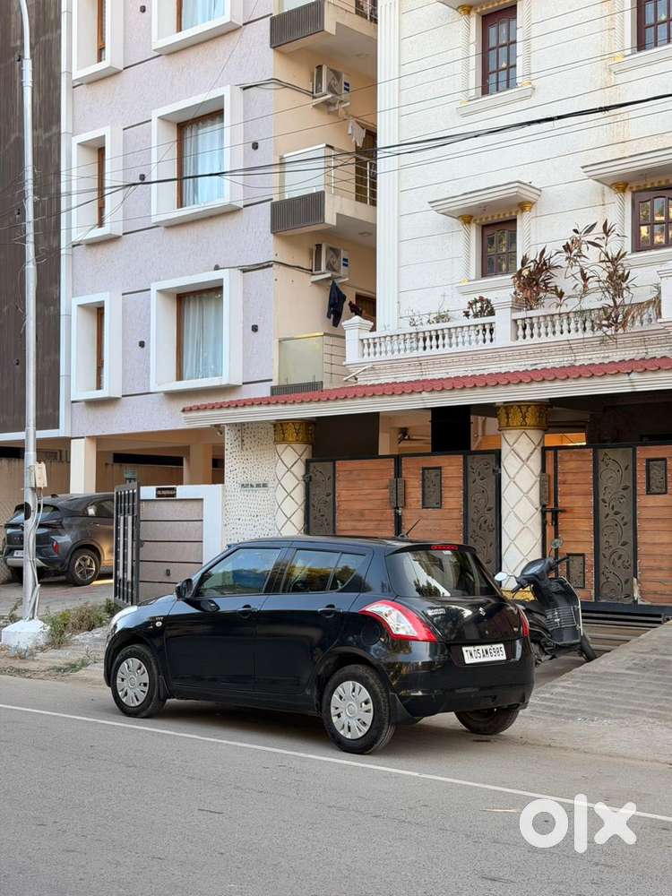 Maruti Suzuki Swift Lxi Option, 2012, Petrol