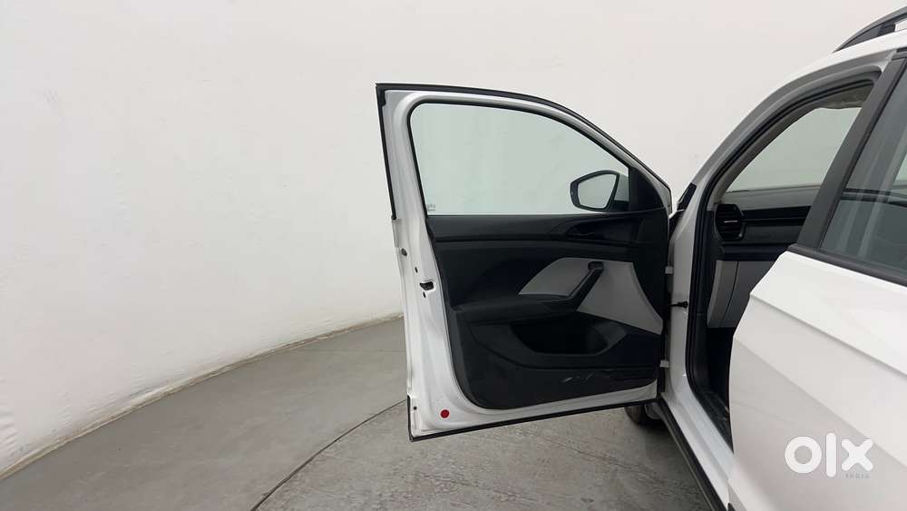 Skoda Kushaq Active 1.0 Tsi Mt, 2022, Petrol