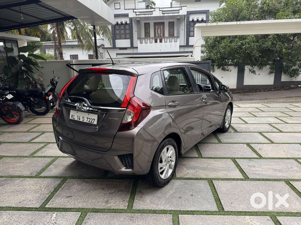 Honda Jazz V Automatic, 2016, Petrol