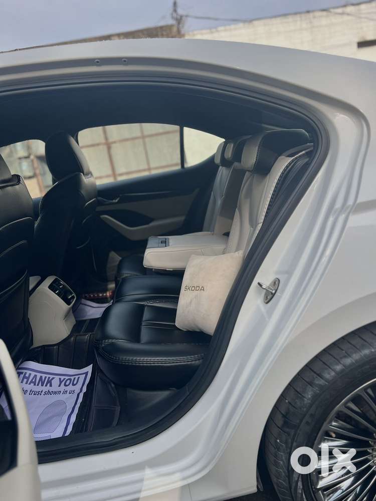 Skoda Octavia 2.0 Style Tsi At, 2022, Petrol