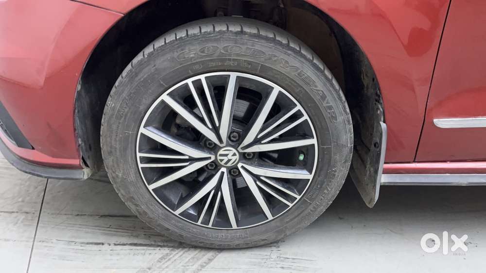 Volkswagen Vento 2010-2013 Petrol Highline At, 2021, Petrol
