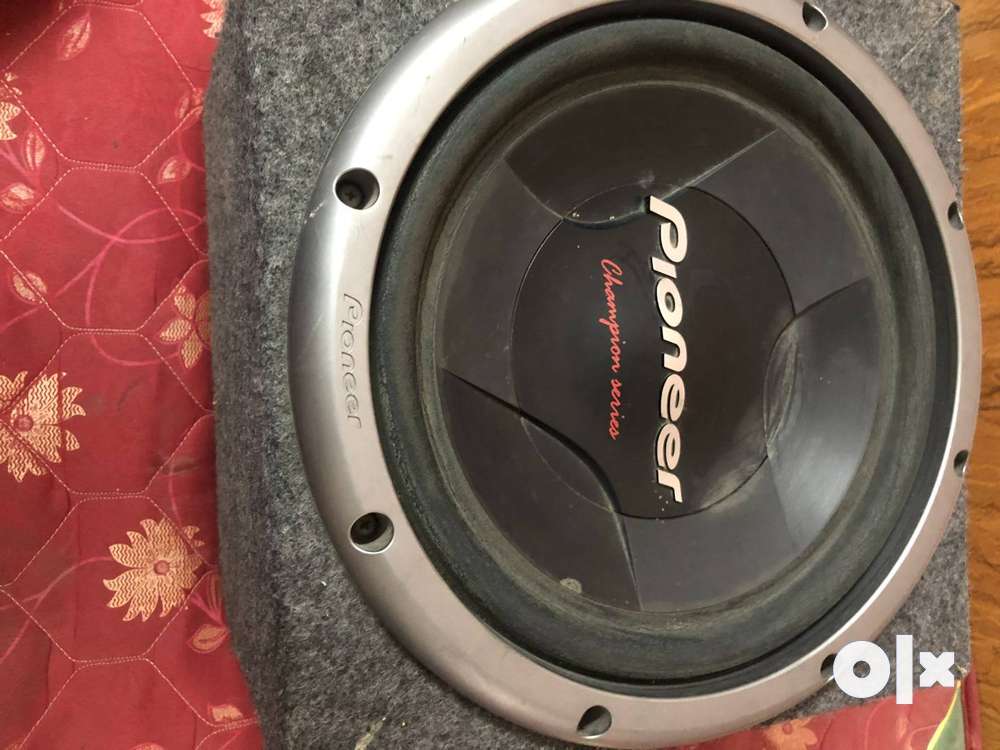 Pioneer best sale subwoofer olx