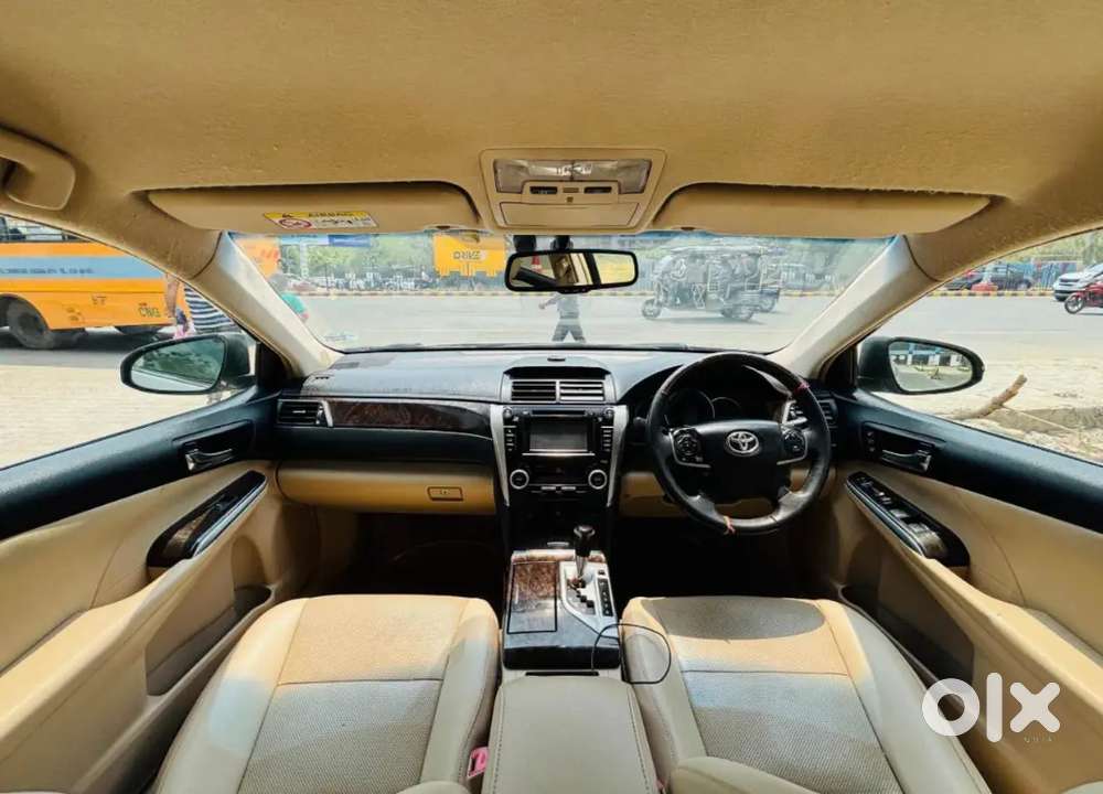 Toyota Camry Hybrid  2013  Fully Loaded

 Automatic