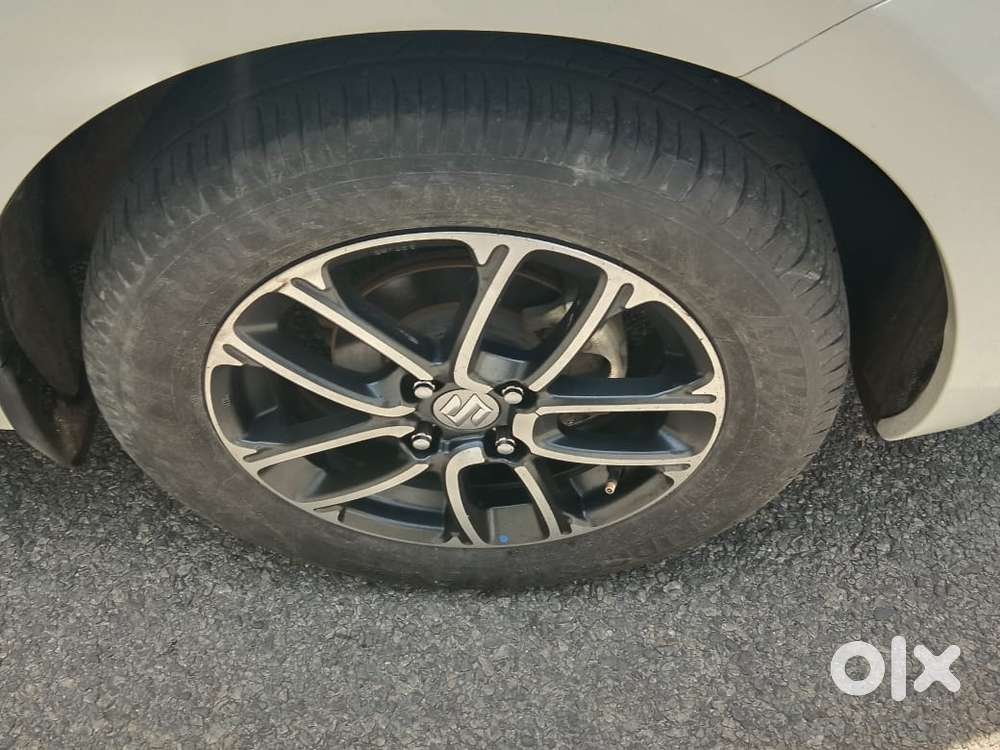 Maruti Suzuki Swift Vxi 1.2 Abs Bs-iv, 2018, Petrol