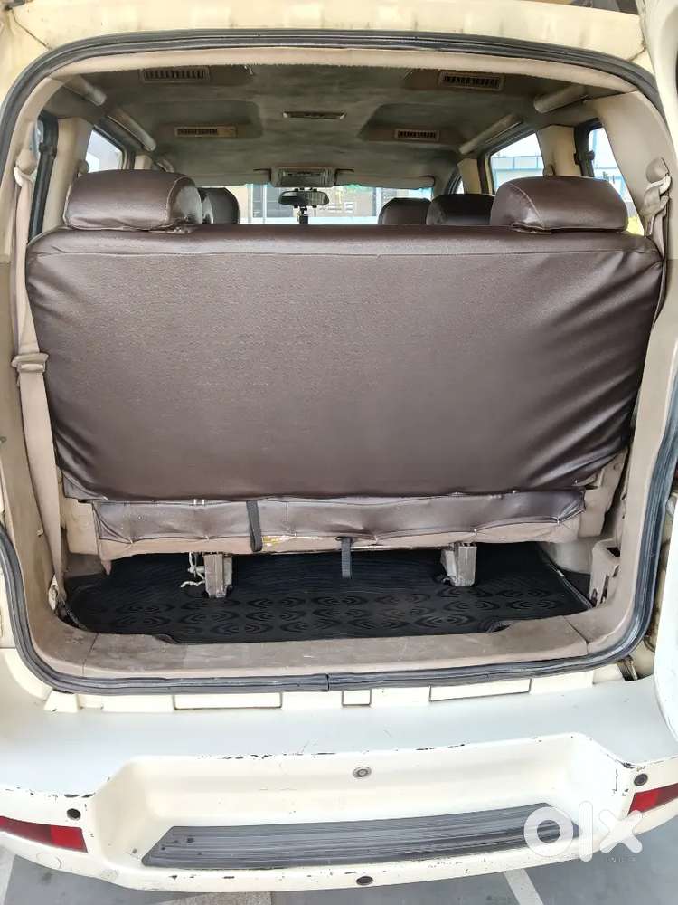 Mahindra Xylo E6/ 8 Seater