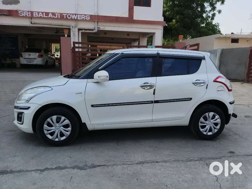 Maruti Suzuki Swift 2015 Diesel 124580 Km Driven