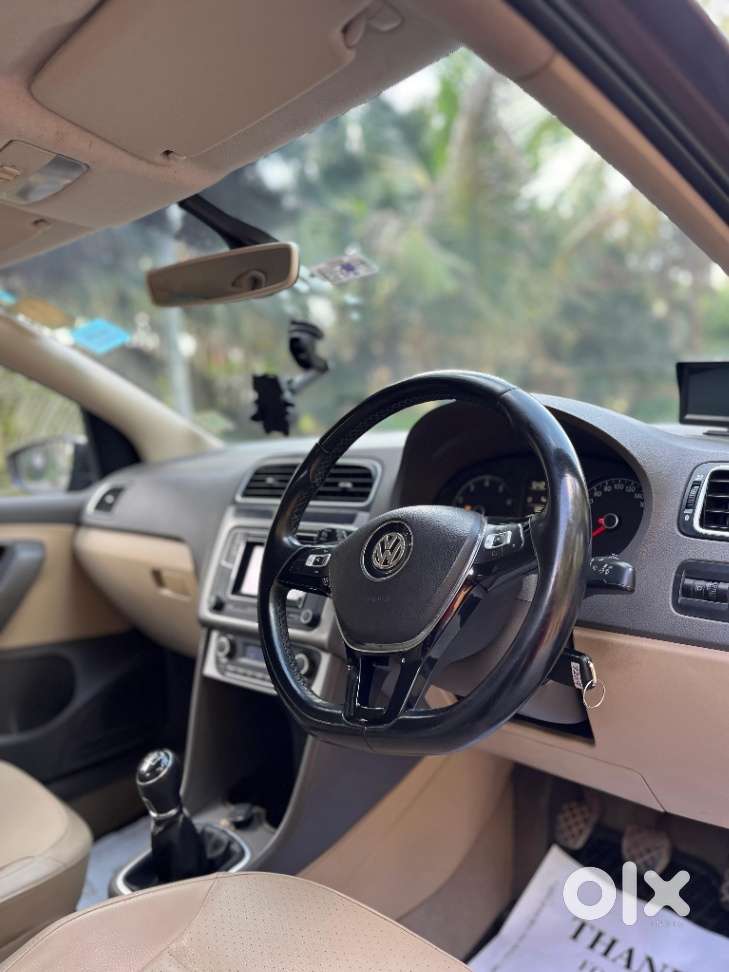 Volkswagen Vento 1.6 Highline, 2016, Petrol