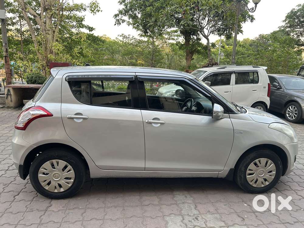 Maruti Suzuki Swift Vxi, 2014, Petrol