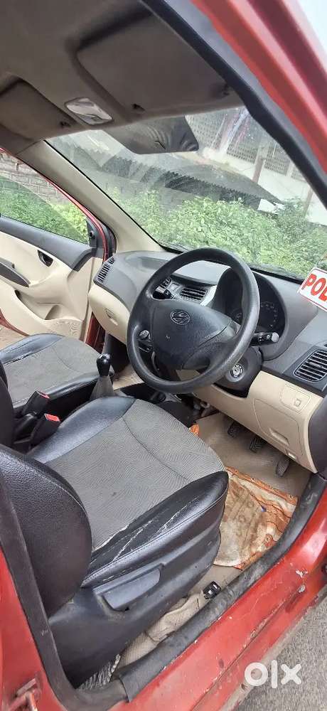 Hyundai Eon Magna Petrol 2013 Second