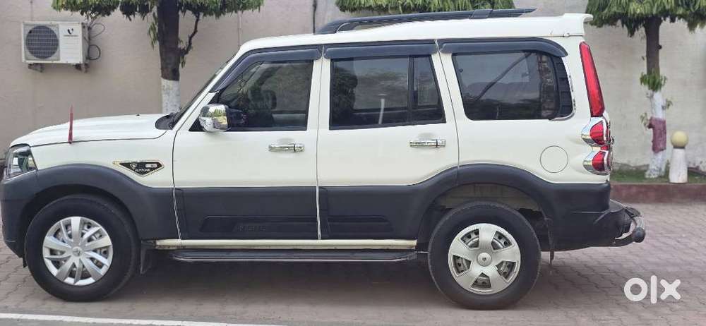 Mahindra Scorpio Classic 2.2 S Mt 9 Str, 2023, Diesel