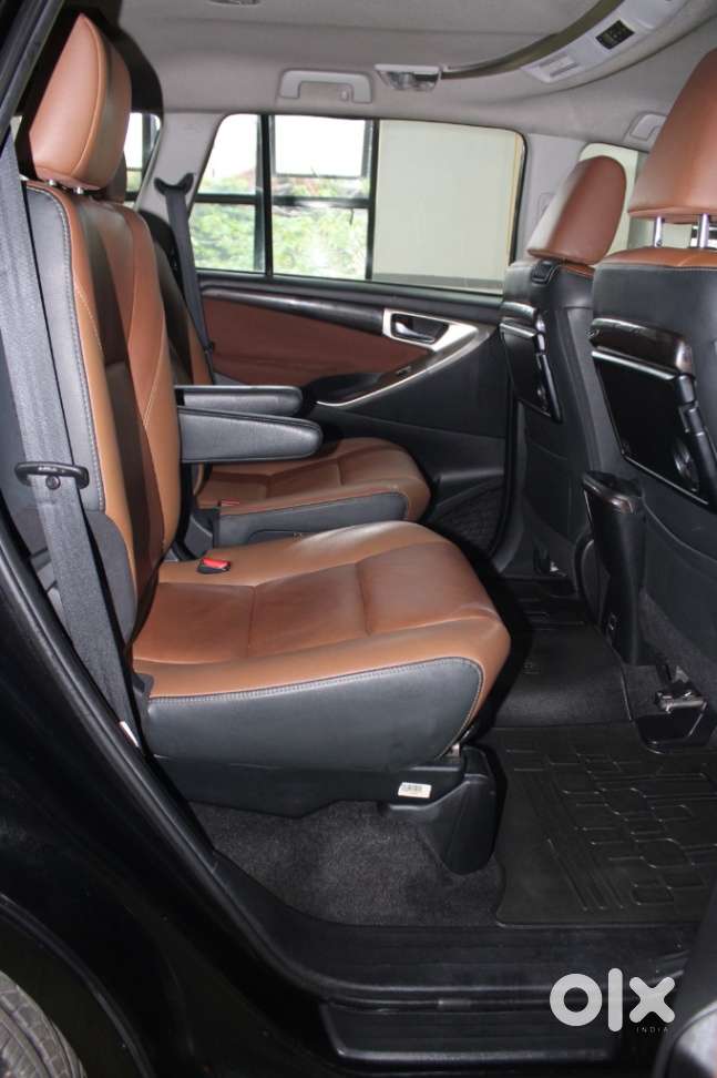 Toyota Innova Crysta 2.7 Zx At, 2016, Petrol