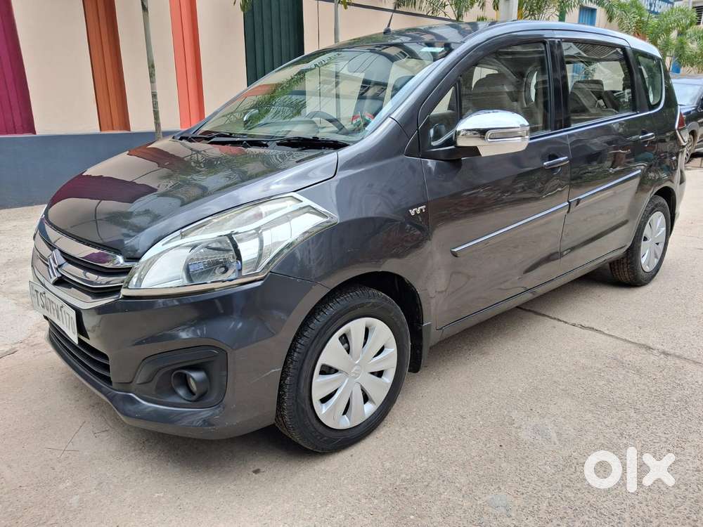 Maruti Suzuki Ertiga Vxi At Petrol, 2017, Petrol