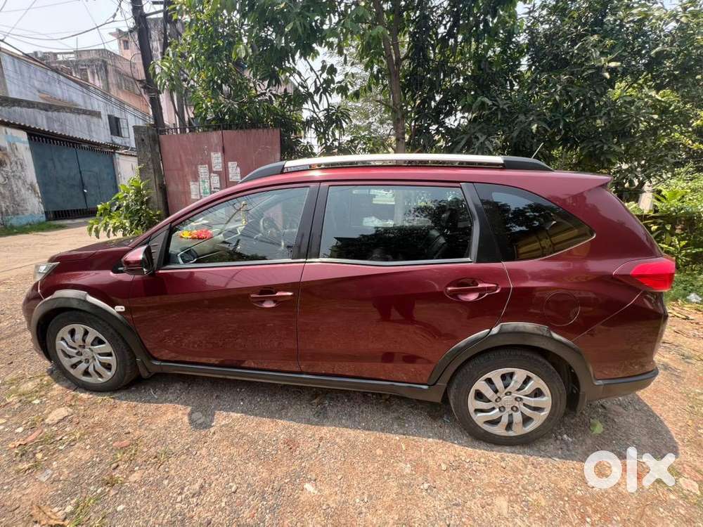 Honda Br-v 2016 Diesel- Single Driver Well Maintained  Family Suv