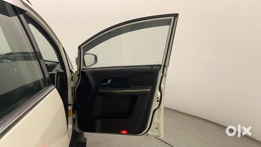 Tata Hexa 2.2 Xta 4x2 7 Str, 2018, Diesel