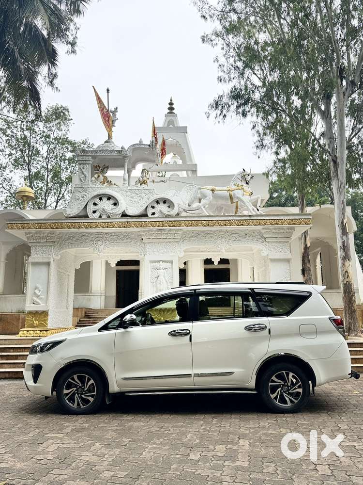 Toyota Innova Crysta 2.4 V 8 Str, 2020, Diesel