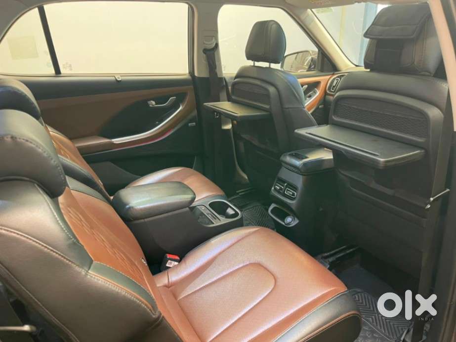 Hyundai Alcazar 2.0 Signature (o) Petrol At 6 Str, 2021, Petrol