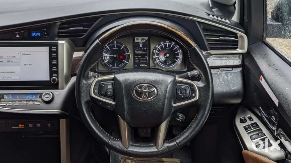 Toyota Innova Crysta [2020-ongoing] 2.4 Zx At 7 Str, 2022, Diesel