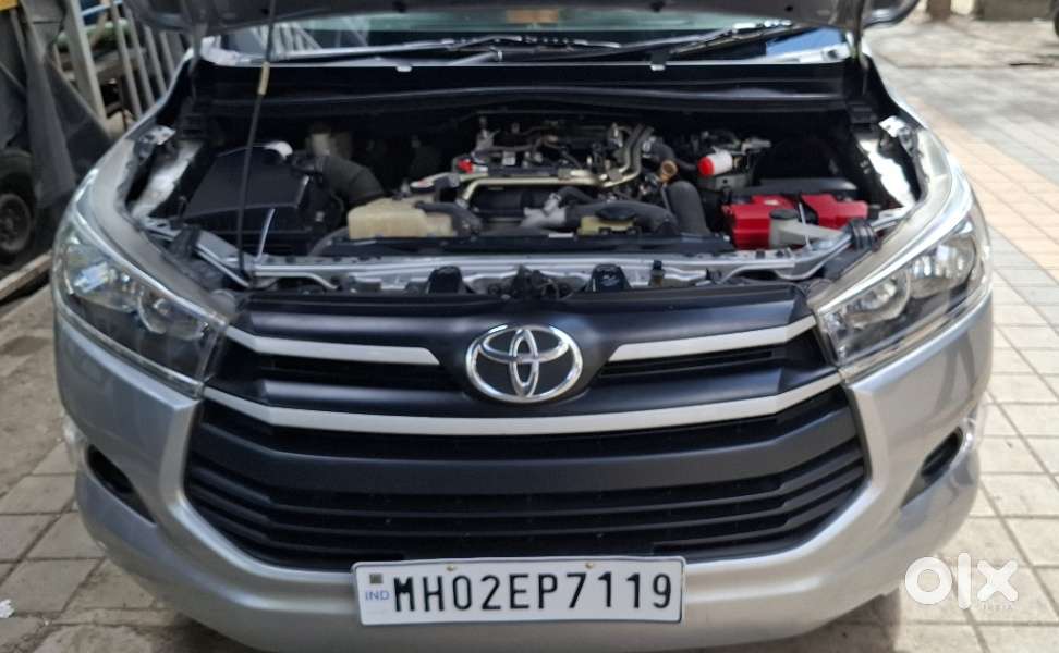 Toyota Innova Crysta 2.8 Gx At 8 Seater, 2017, Diesel