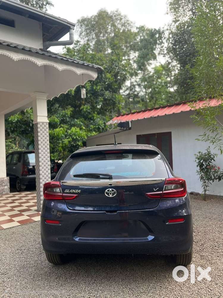 Toyota Glanza 2024 Petrol Well Maintained