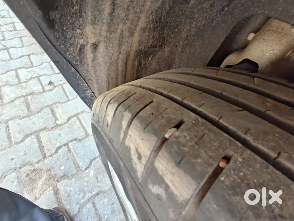 Mahindra Xuv300 2023 Petrol 16000 Km Driven