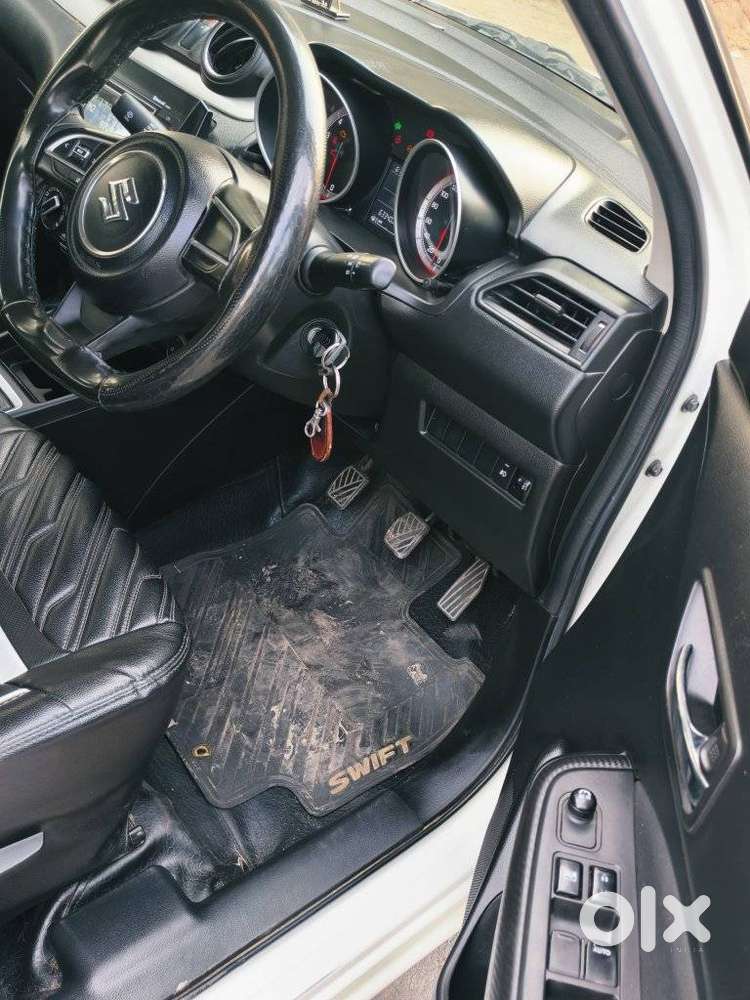 Maruti Suzuki Swift Vxi, 2020, Petrol