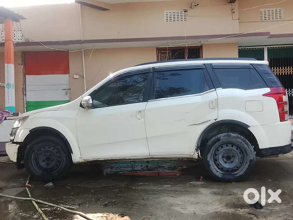 Mahindra Xuv500 2014 Diesel 36000 Km Driven