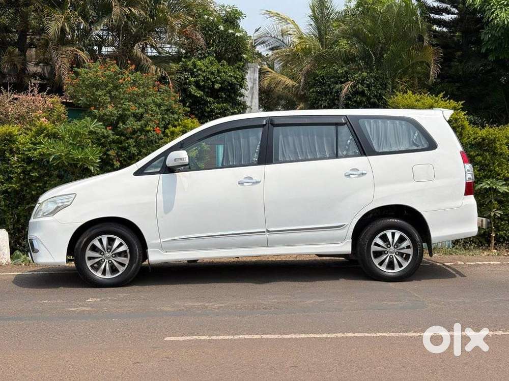 Toyota Innova 2.5 V 8 Str, 2015, Diesel