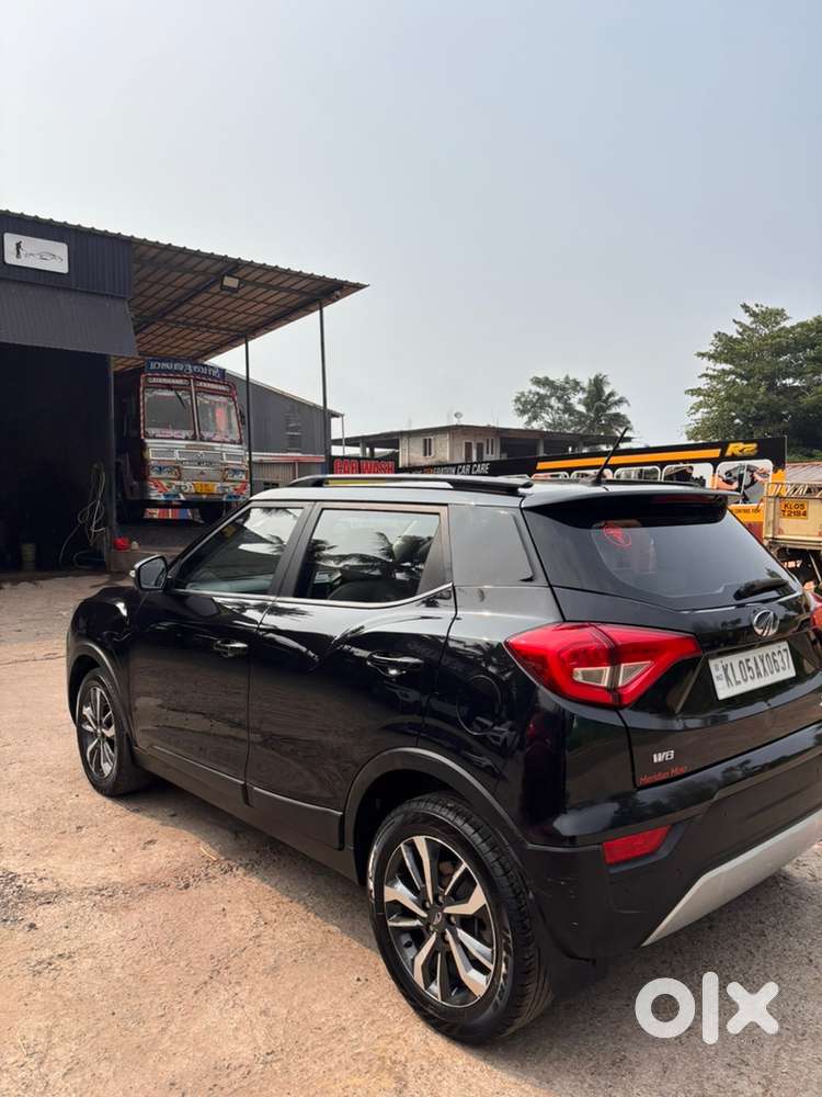 Mahindra Xuv300 2021 Petrol Well Maintained