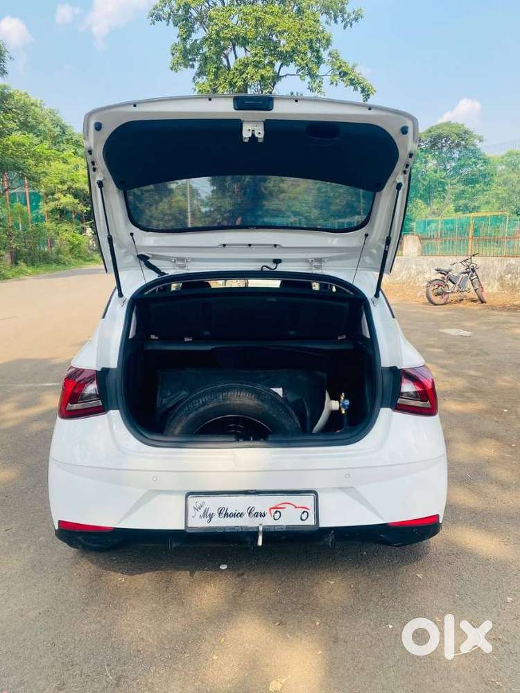 Hyundai I20 Asta Opt, 2023, Cng & Hybrids
