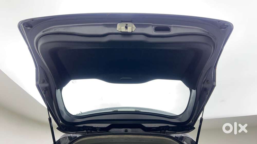 Maruti Suzuki Vitara Brezza 1.5 Lxi, 2021, Petrol