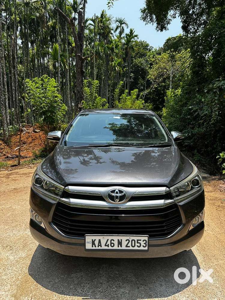 Toyota Innova Crysta 2016 Diesel 163000 Km Driven