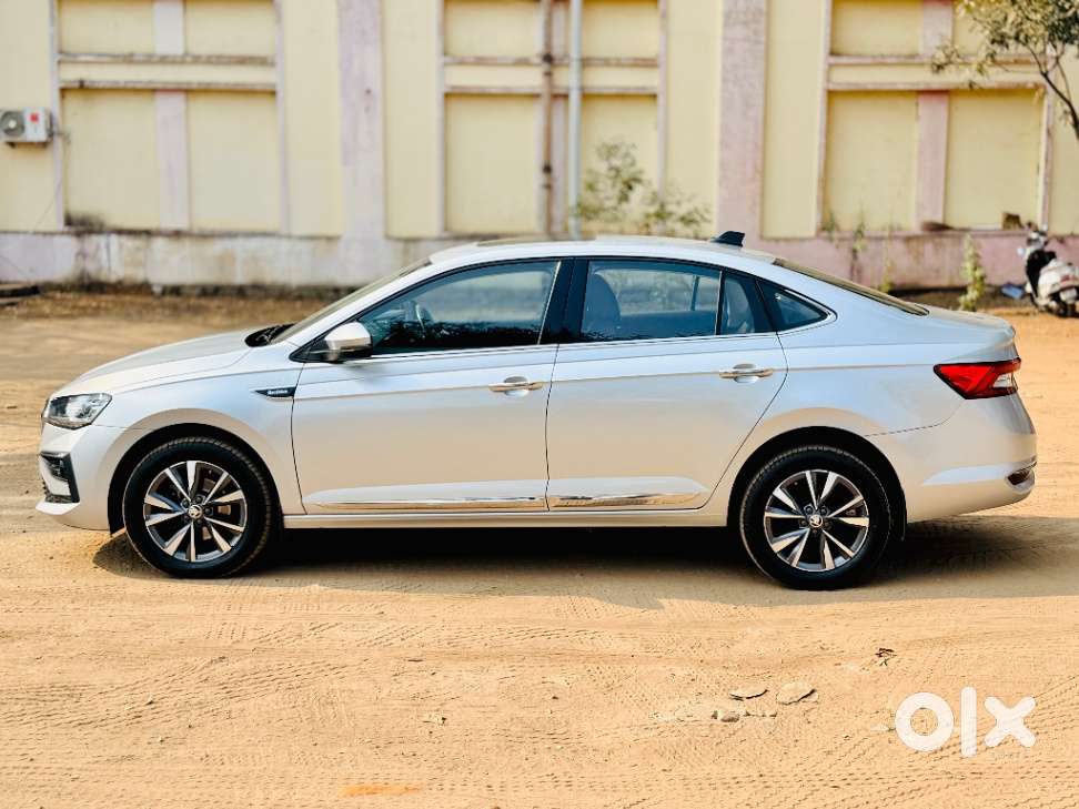 Skoda Slavia 1.0 Tsi Style, 2022, Petrol