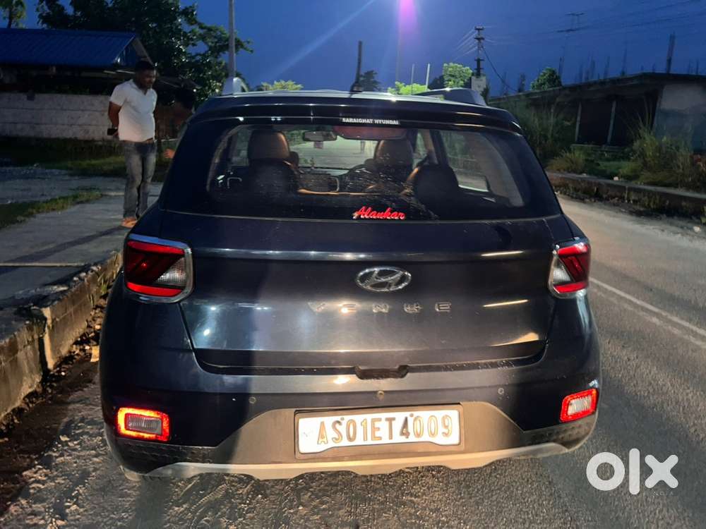 Hyundai Venue 2021 Petrol Well Maintained