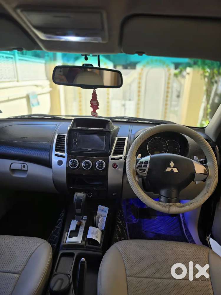 Mitsubushi Pajero Sports