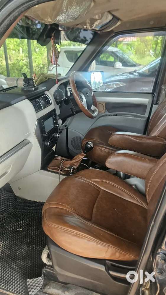 Mahindra Scorpio 2016