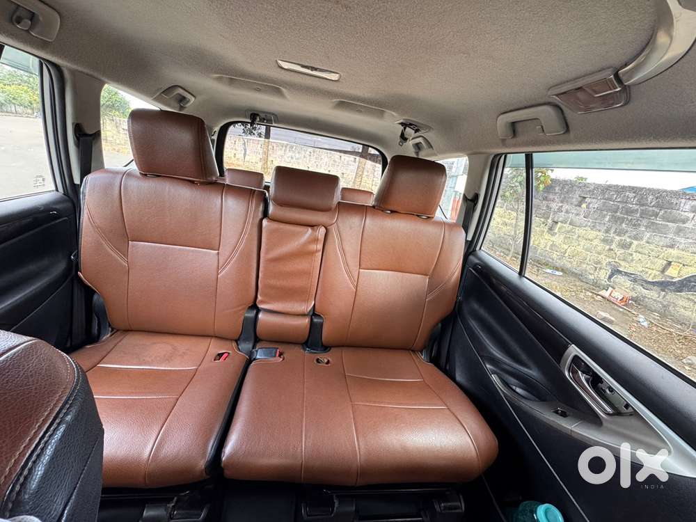 Toyota Innova Crysta 2018