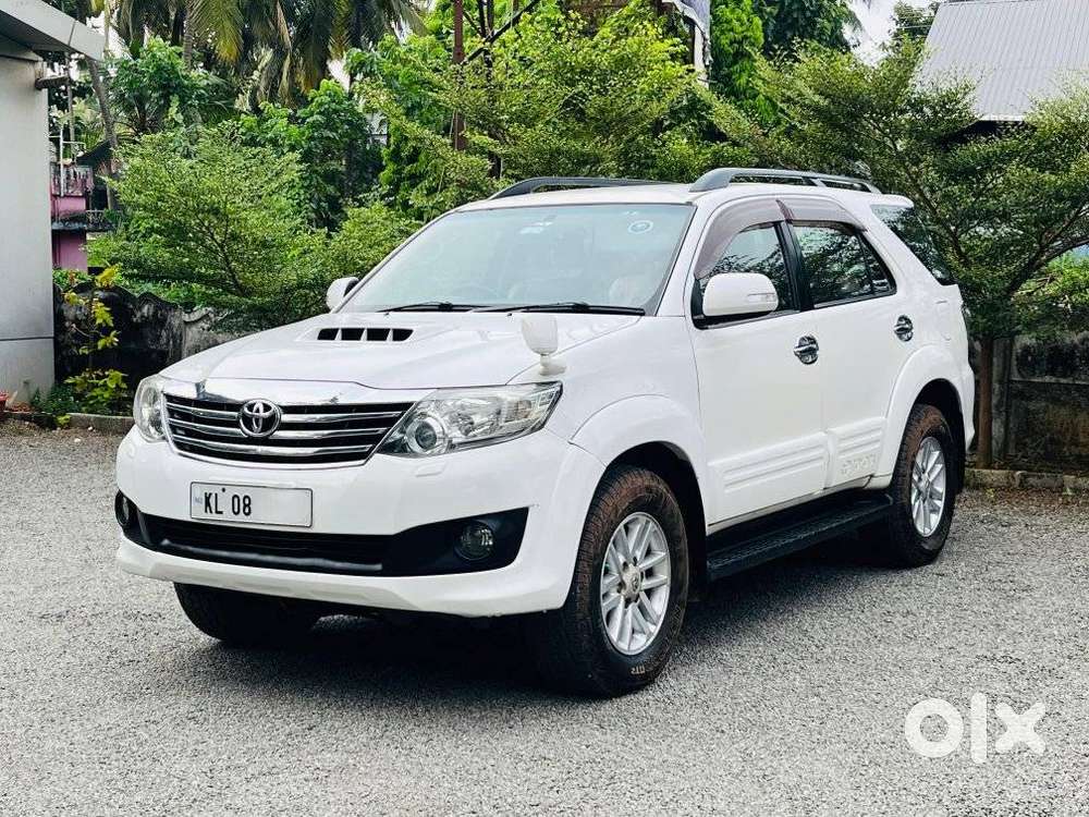 Toyota Fortuner 4x2 At, 2012, Diesel