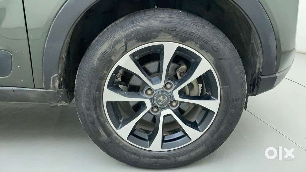 Tata Nexon 1.2 Revotron Xza Plus (o) Dual Tone, 2021, Petrol