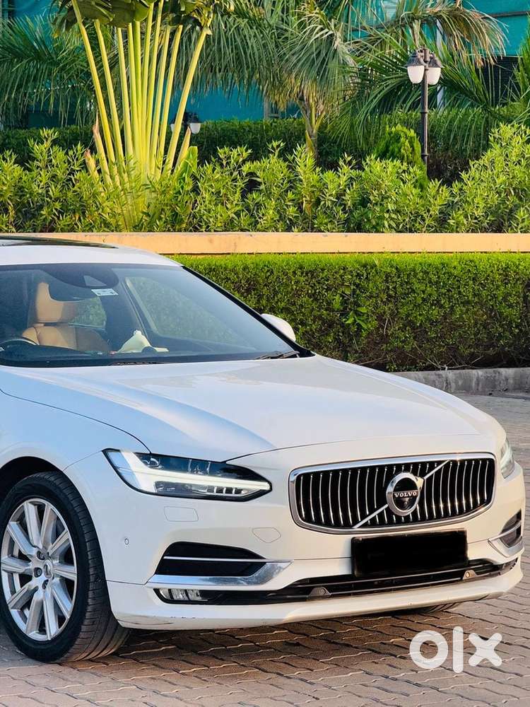 Volvo S90 D4 2019