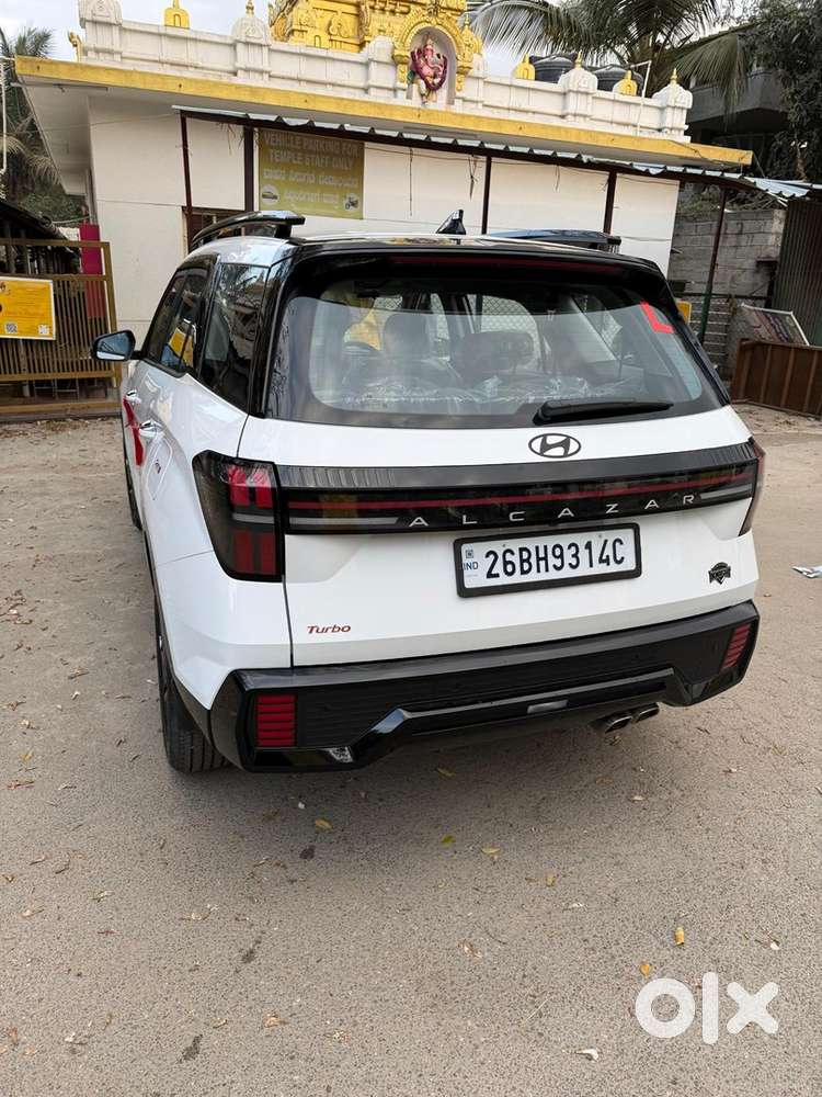 Bh Reg. Hyundai Alcazar Knight Edition Dct Automatic Petrol 2100 Km