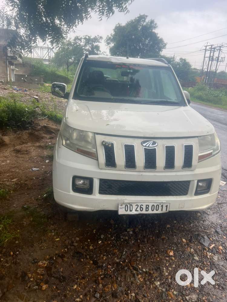 Mahindra Tuv 300 2016