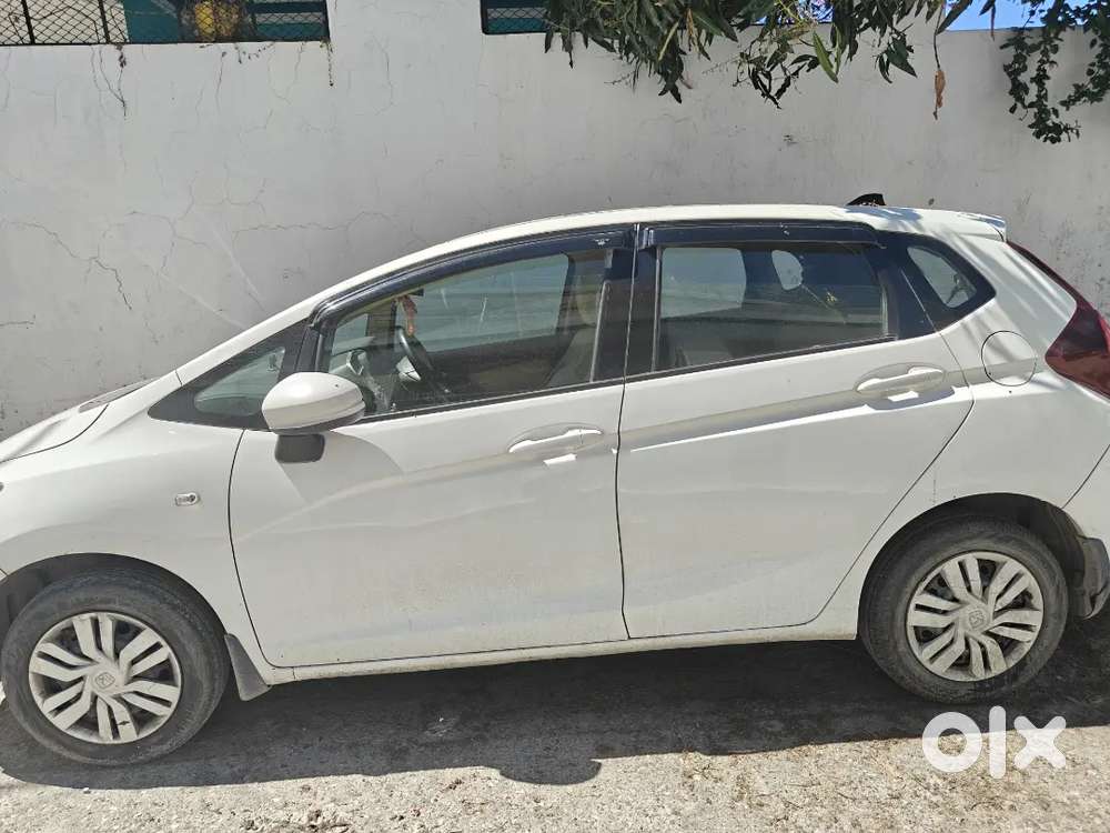 Honda Jazz 2016 Diesel Well Maintained
