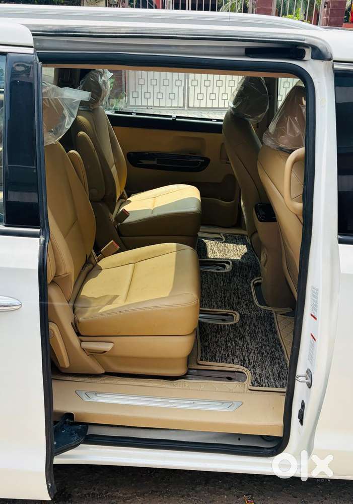 Kia Carnival Prestige, 2023, Diesel