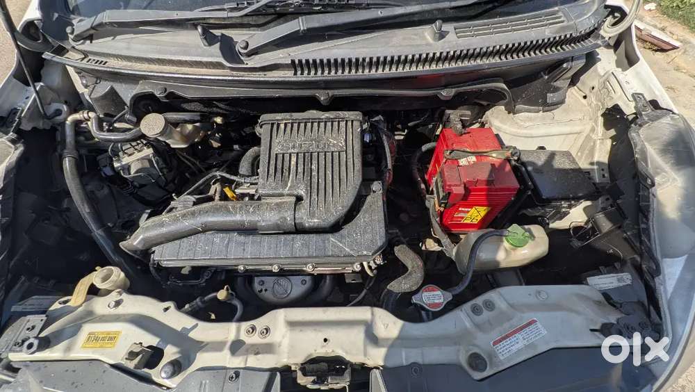 Maruti Suzuki Ertiga 2015 Petrol 96000 Km Driven-excellent Condition