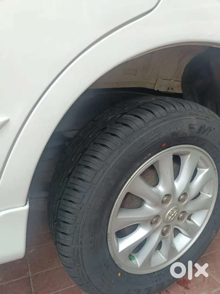Original Kerala Toyota Innova 2.5 Zx 2014 Single Owner Urgent Sale