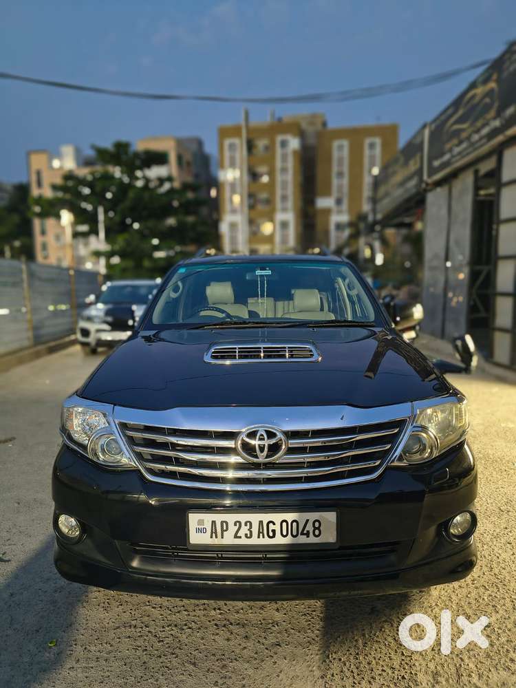 Toyota Fortuner 4x2 At 2.8 Diesel, 2012, Diesel